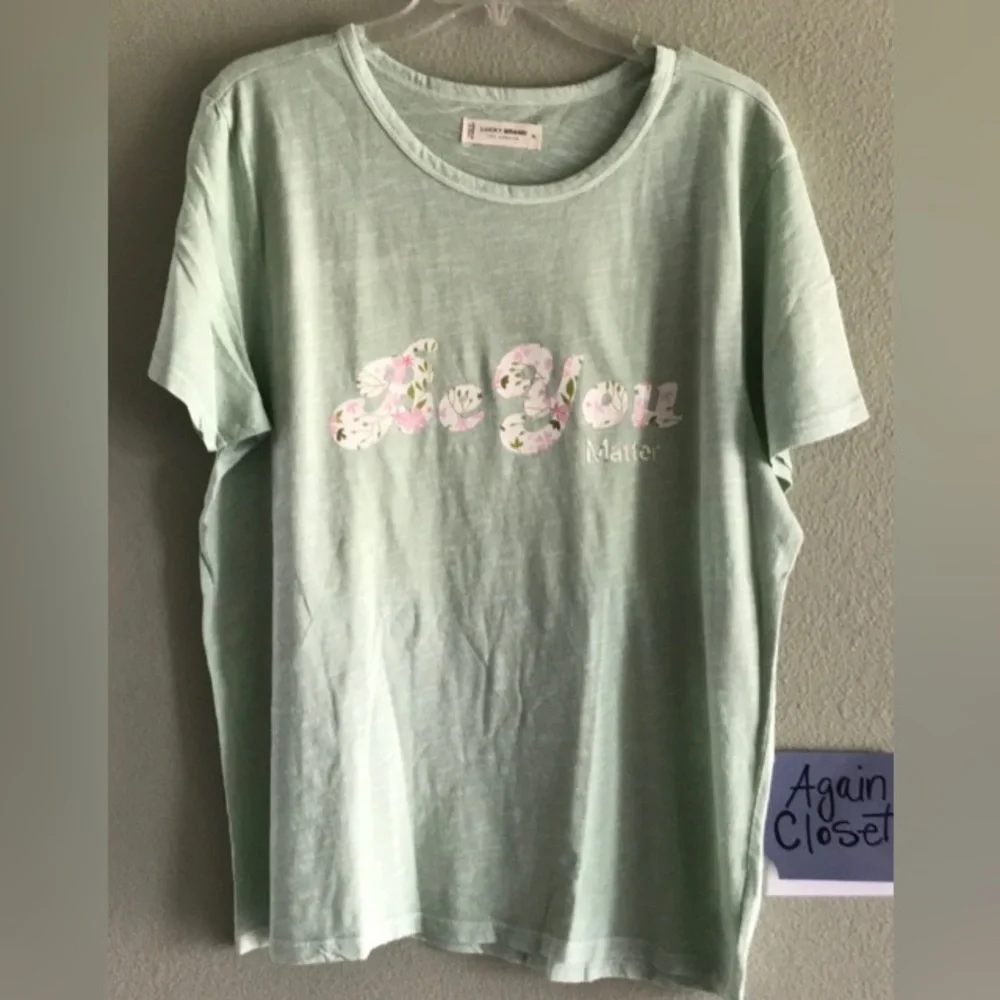 🎉HP🎉 NWT Lucky Brand Women’s “Be You” Floral Graphics “Love💞Tee” Collection - Picture 3 of 5
